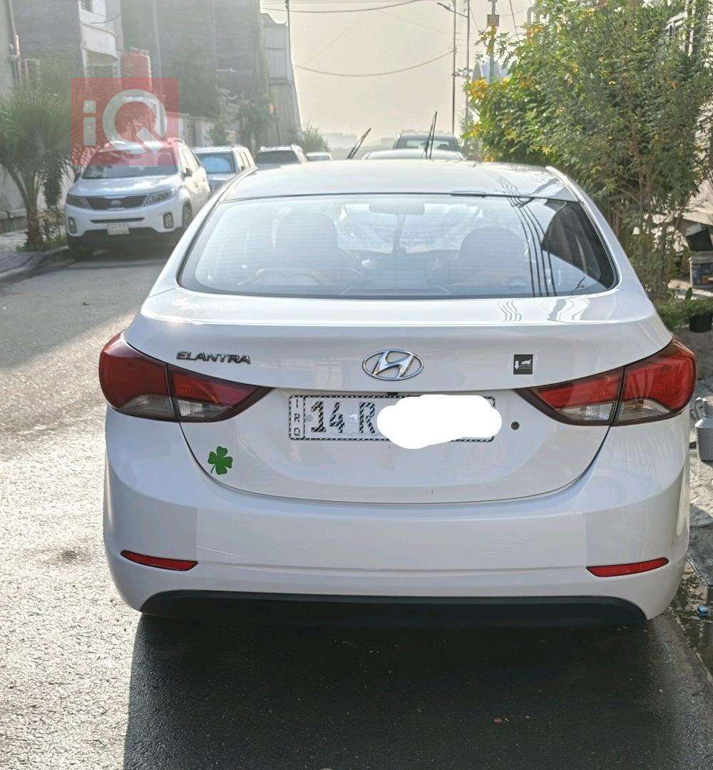 Hyundai Elantra